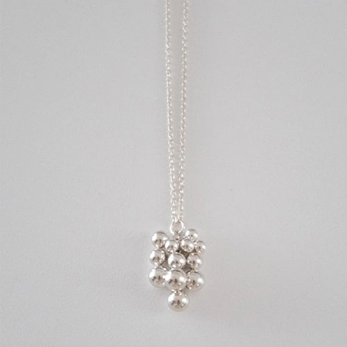DEEPBROW - bear fruit grape necklace